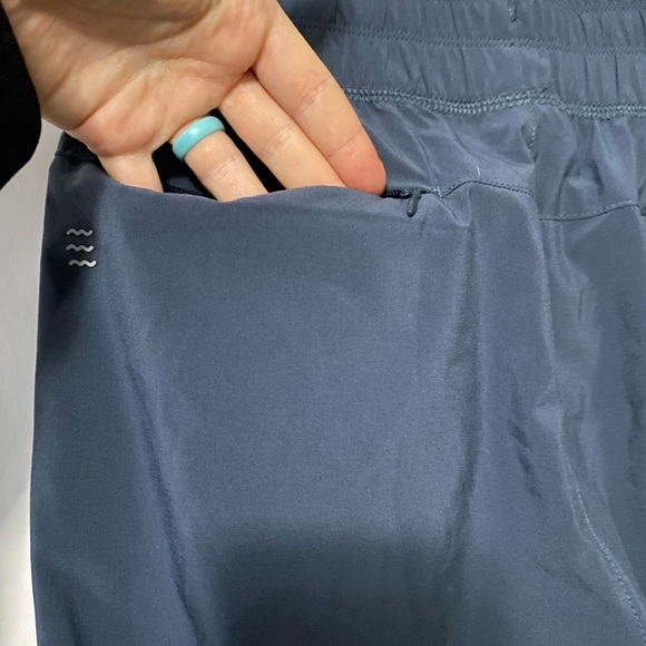 Free Fly Pants Womens XS Breeze Pull On Jogger Mid Rise Blue 26" UPF 50+ - Picture 6 of 9